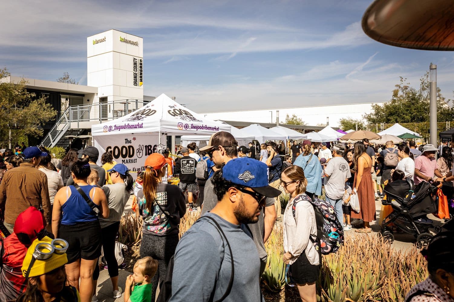 The Good Vibe Market โ Sip & Shop